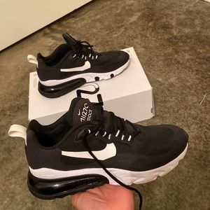 Size 7 Black and White Nike 270 reacts!